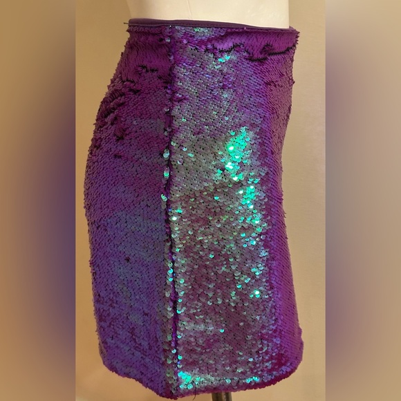 Wild Fable Flip Purple Blue Sequence MiniSkirt With blue green black Purse Sz XS - Picture 2 of 16